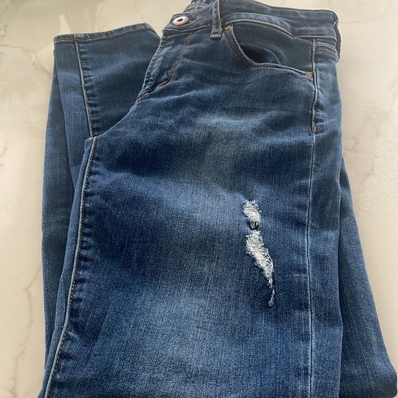 MIDRISE SKINNY RIPPED JEANS - Picture 4 of 6